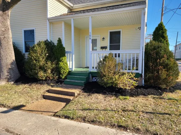 106 S Washington St, Troy, IL 62294