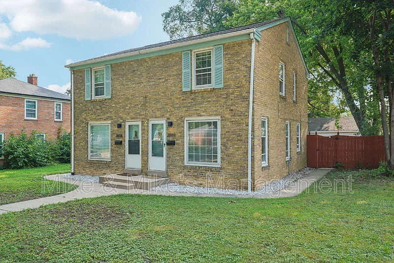2 bed, 1.0 bath, 1000 sqft, $1,695 — Photo 4