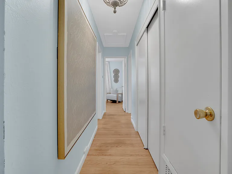 Cypress Ave — Photo 16