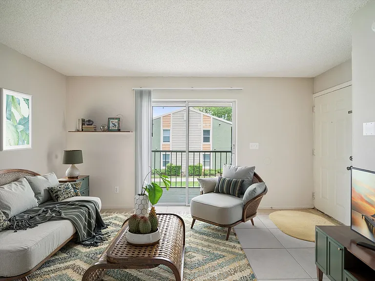 One Bedroom - 1 Bed / 1 Bath - 548 Sq.Ft.