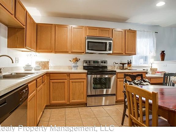 3rd image of 12887 Balez Dr