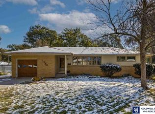 1560 Ridgeway Rd, Lincoln, NE 68506