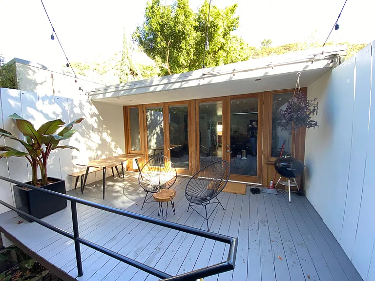 921 N Beverly Glen Blvd — Photo 7