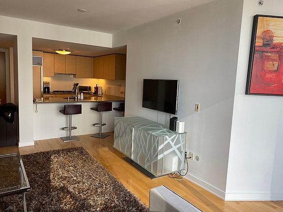 3rd image of 301 Mission St APT 24D