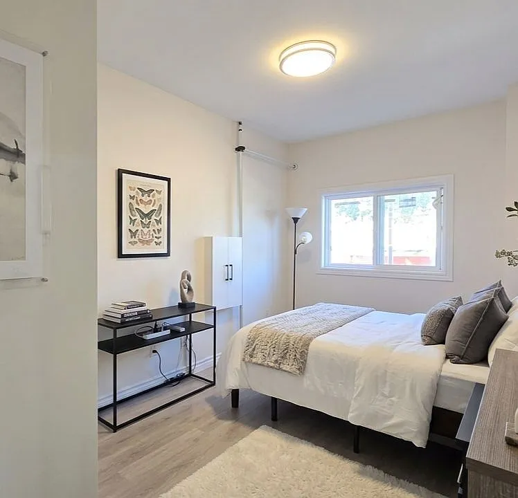 69 Vine St S #3