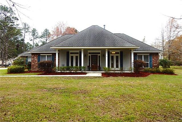 1st image of 9 Ramblewood Dr