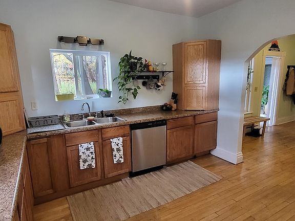 2nd image of 221 Seymour Ave APT 3