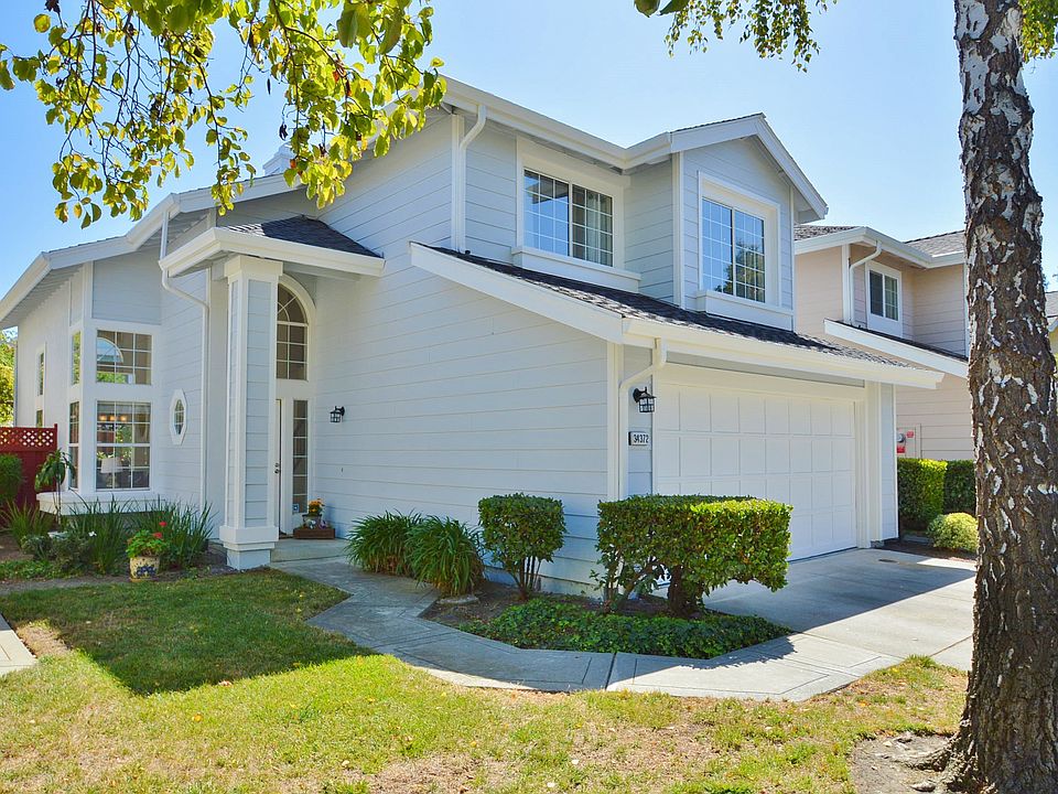 1st image of 34372 Dunhill Dr