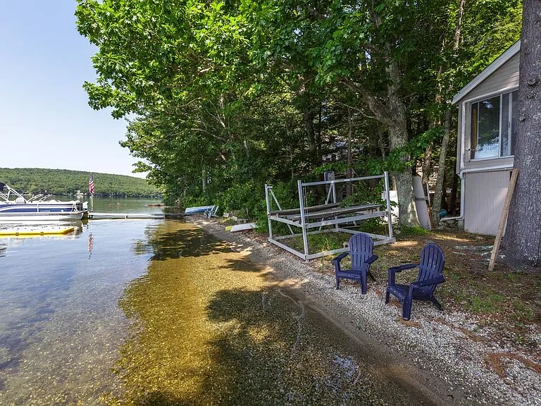 8 Frost Rd — Photo 32
