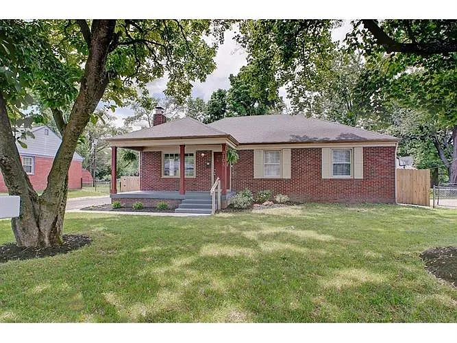 3106 Medford Ave photo 1