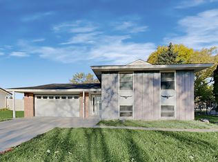 7454 Hillside Trl S, Cottage Grove, MN 55016