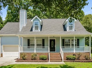 601 Quest Ridge Dr, Fuquay Varina, NC 27526
