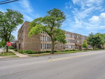 1301 W Touhy Ave APT 114, Park Ridge, IL, 60068