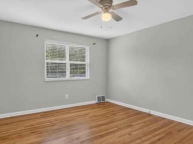 3284 Coolidge Hwy — Photo 23