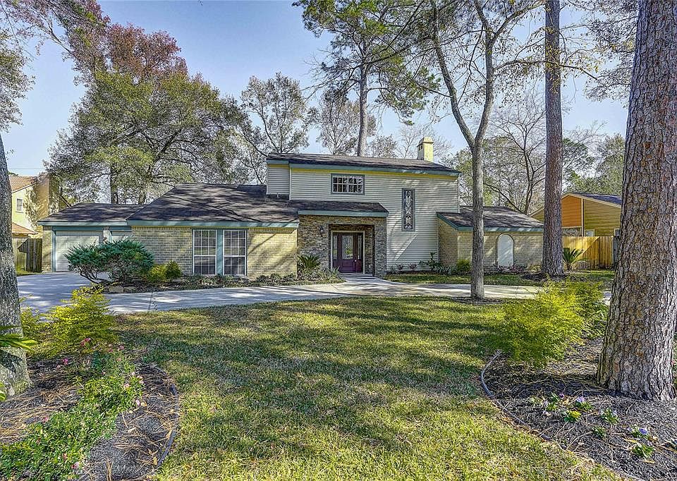 1st image of 15406 Cypress Gardens Dr
