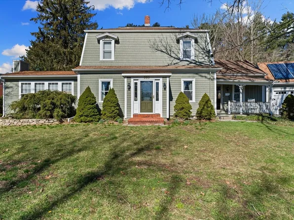 189 Leonard St, Acushnet, MA 02743