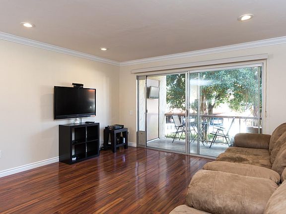 4th image of 10699 San Diego Mission Rd Unit 212
