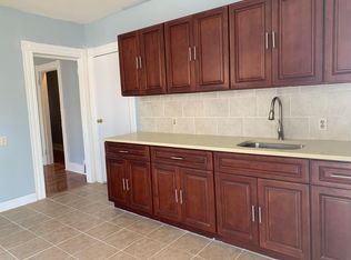 354 Charles St FLOOR 1, Bridgeport, CT 06606