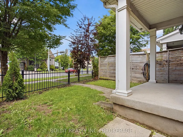 41 Durksen Dr — Photo 31