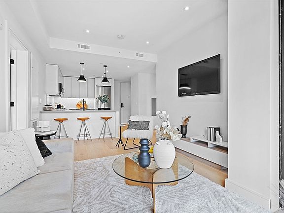3rd image of 1 Nevins Hill Way #310