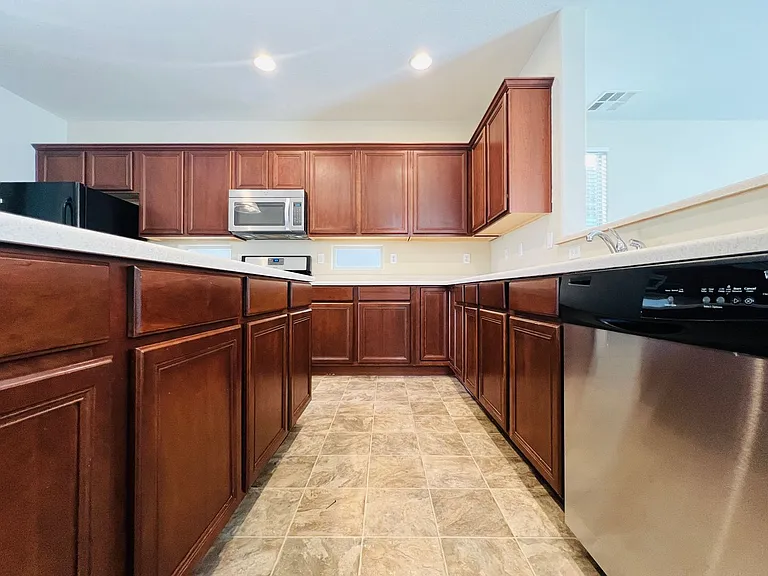 8744 Salvestrin Point Ave — Photo 9