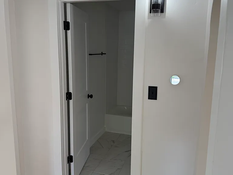 1307 W Worley St — Photo 7