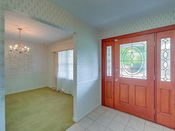 4th image of 20 Whitebridge Ln