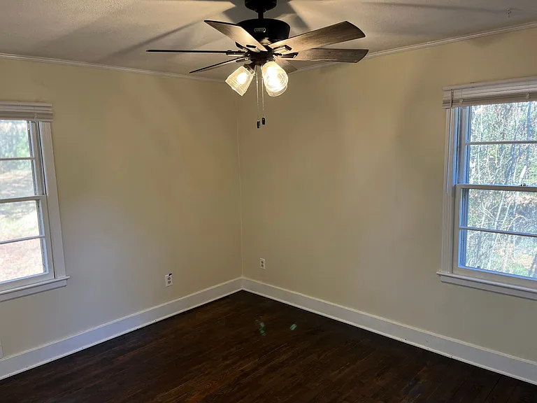 207 Skyview Dr — Photo 11