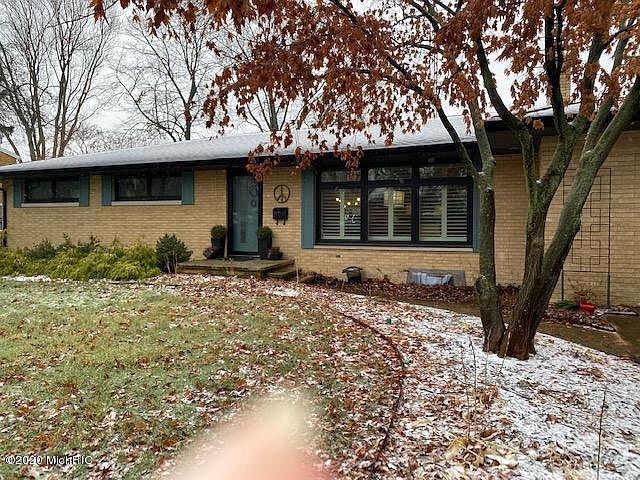 1st image of 306 Murphy Ct