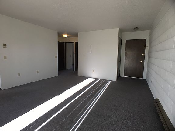 3rd image of 630 NE Maiden Ln APT 35
