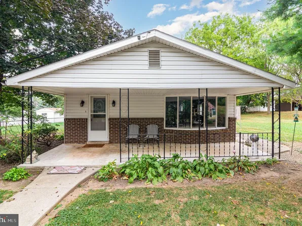 55 Ethel Ave, Hummelstown, PA 17036