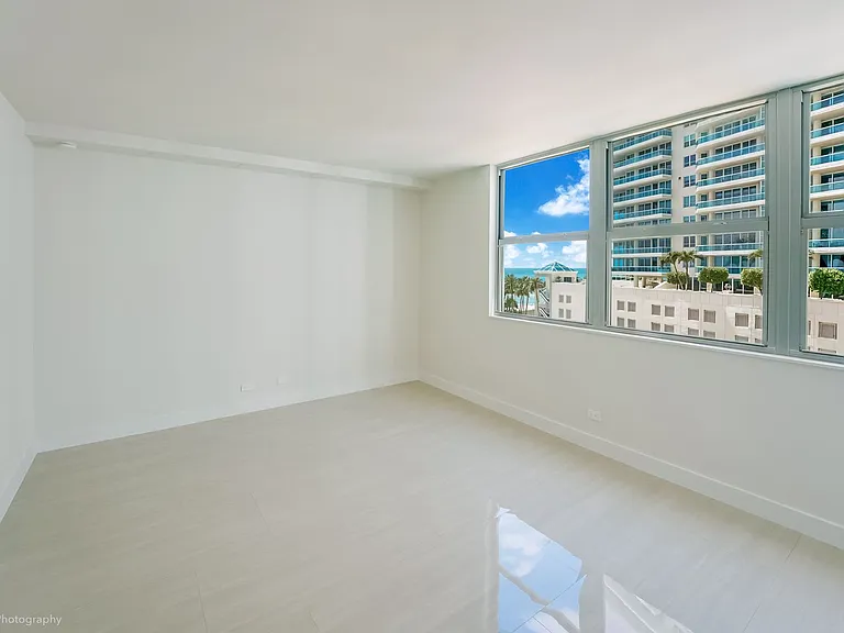 5055 Collins Ave — Photo 11