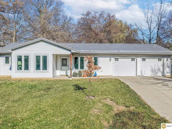124 Glen Ave, Logan, IA 51546
