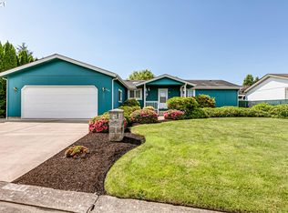 5244 Olympic Cir, Eugene, OR 97402