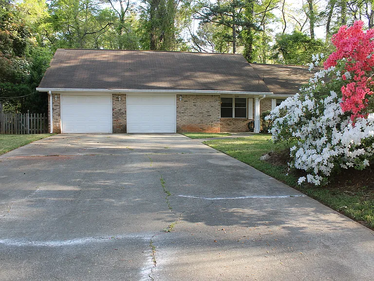 3688 Idle Creek Dr — Photo 1