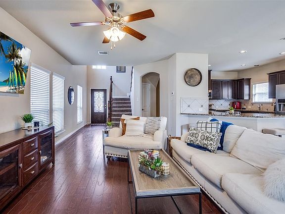 3rd image of 9809 Beaver Dam Ln