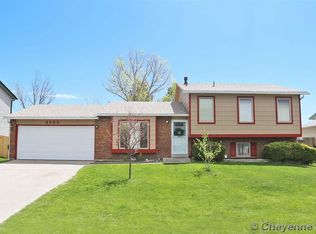 4023 Rangeview Dr, Cheyenne, WY 82001