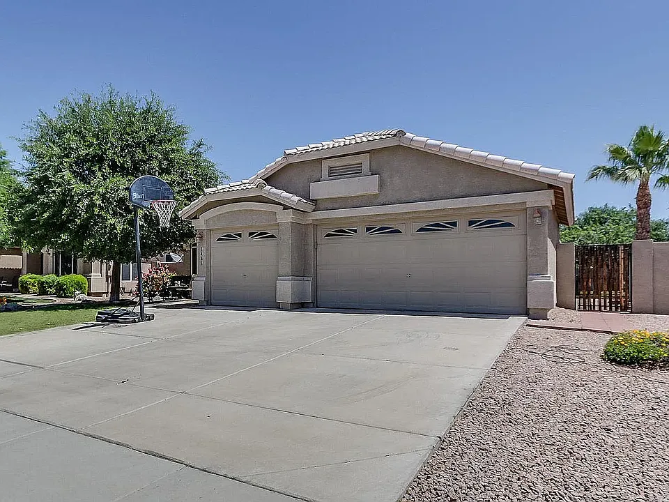 1481 S Sahuaro St