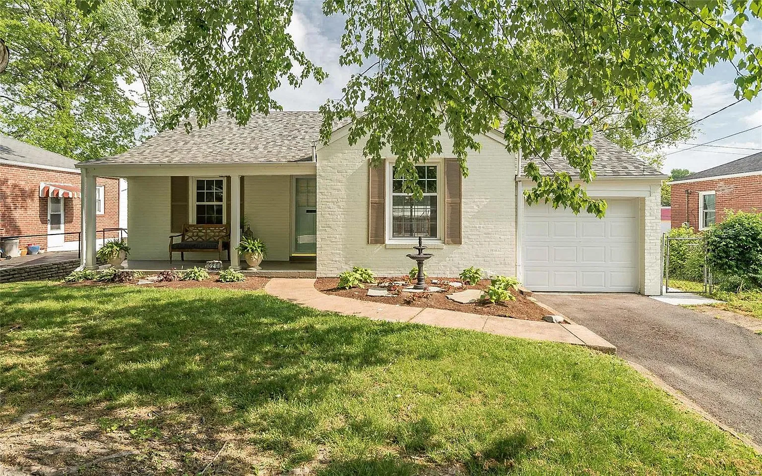 521 Kirkshire Dr photo 1