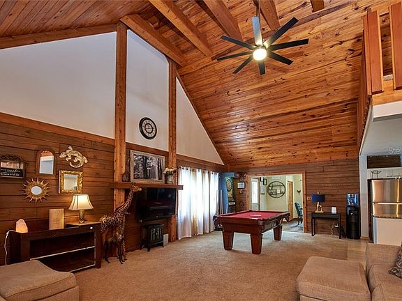 4th image of 27635 Lois Dr