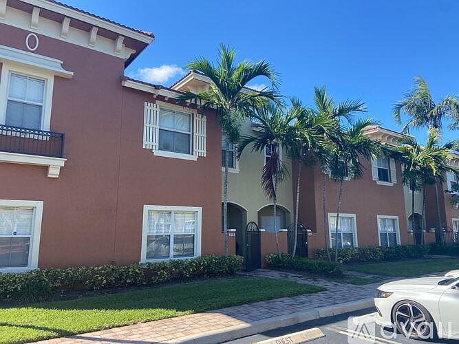 1st image of 268 Lake Monterey Cir