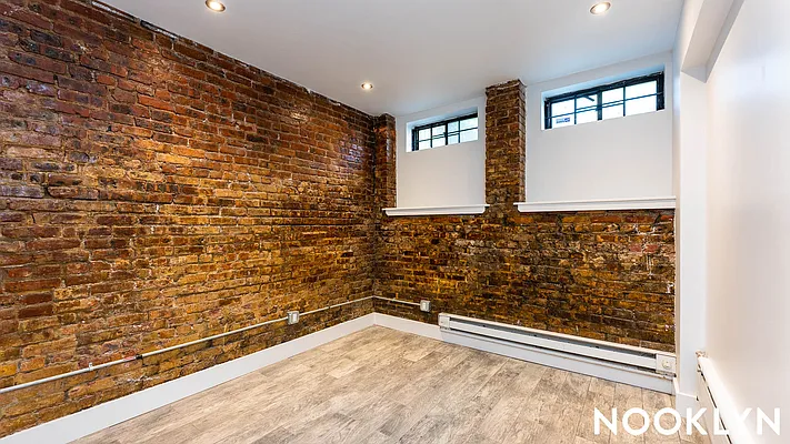Rented by Nooklyn NYC LLC | media 31