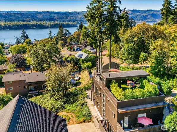 599 N 5th, Kalama, WA 98625