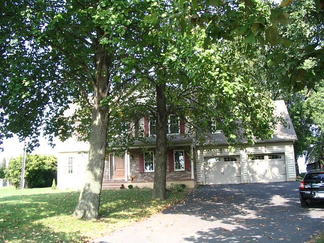 1453 Campus Road Etown 002_01092014