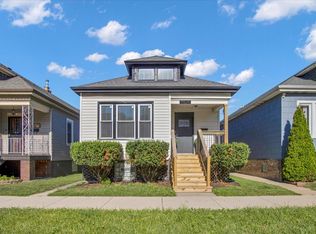 9824 S Escanaba Ave, Chicago, IL 60617