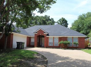 6214 Pennsylvania Ave, Arlington, TX 76017