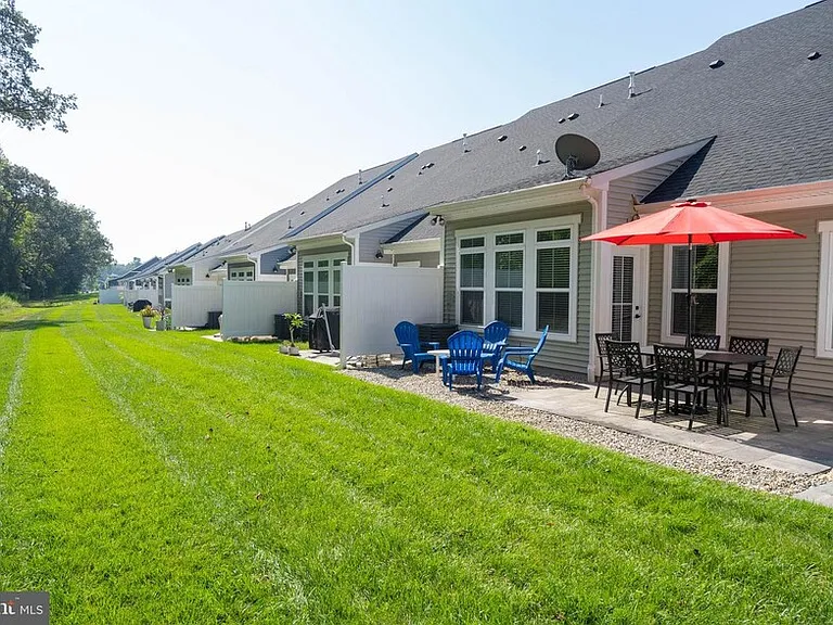 33776 Freeport Dr — Photo 37