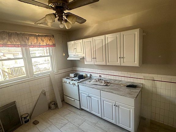 5th image of 6626 Lynford St