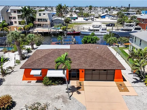 3123 Bracci DR, ST. JAMES CITY, FL 33956