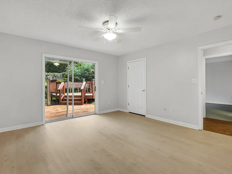 1940 Maymeadow Ln — Photo 6